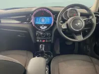 Usado Mini Cooper Classic 136 HP (100 kW) 2022 Preto Citadino
