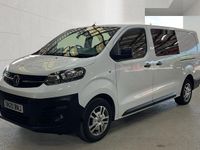 Second-hand Vauxhall Vivaro 120 CP (88 kW) 2020 Alb Monovolum