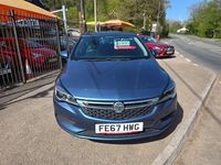 Second-hand Vauxhall Astra Design Edition 2017 Albastru Hatchback
