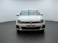 Second-hand VW Golf VII GTE 204 CP (150 kW) 2017 Alb Hatchback