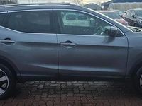 Used Nissan Qashqai N-Vision 110 HP (80 kW) 2017 Gunmetal grey SUV