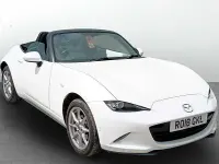 Used Mazda MX5 131 HP (96 kW) 2018 White Cabriolet
