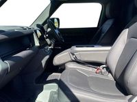 Usado Land Rover Defender SE Dynamic 2025 Preto SUV