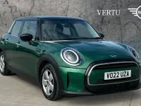 Usado Mini Cooper Classic 136 CV (100 kW) 2022 Verde Utilitario