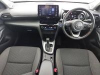 Used Toyota Yaris Hybrid 116 HP (85 kW) 2023 White Estate