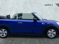 Used Mini Cooper Classic 134 HP (98 kW) 2019 Blue Hatchback