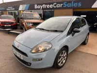 Usado Fiat Punto Easy Plus 69 HP (50 kW) 2015 Azul Citadino