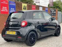 Used Smart ForFour Premium 90 HP (66 kW) 2017 Black Hatchback