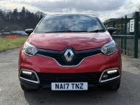 Used Renault Captur Dynamique 90 HP (66 kW) 2017 Red SUV