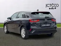 Begagnad Kia Ceed 117 HK (86 kW) 2019 Svart Halvkombi