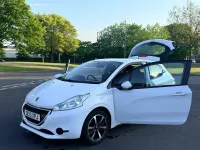 Used Peugeot 208 Access 82 HP (60 kW) 2013 White Hatchback