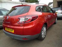 Used Renault Mégane GrandTour LIMITED 2016 Red Estate