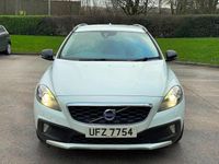 Used Volvo V40 2014 White Hatchback