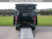 Used Citroën Berlingo Feel 100 HP (73 kW) 2019 Grey MPV