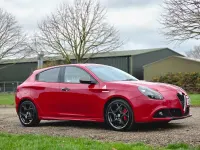 Used Alfa Romeo Giulietta Veloce 240 HP (176 kW) 2016 Red Hatchback