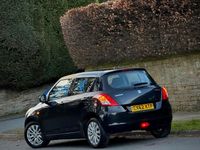 Usado Suzuki Swift SZ3 94 HP (69 kW) 2012 Preto Citadino