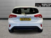 Used Ford Focus ST-Line 125 HP (91 kW) 2019 White Hatchback
