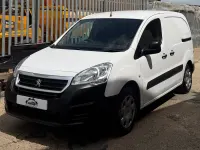 Used Peugeot Partner 2018 White