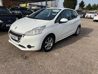 Used Peugeot 208 Access 82 HP (60 kW) 2014 White Hatchback