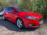 Used Ford Focus Zetec 125 HP (91 kW) 2015 Red Estate
