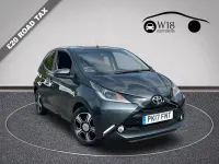 Begagnad Toyota Aygo X-clusiv 69 HK (50 kW) 2017 Grå Halvkombi