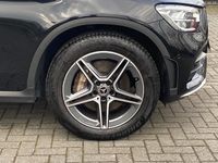 Used Mercedes GLC300 AMG line 258 HP (189 kW) 2020 Obsidian black Estate