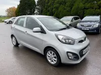 Used Kia Picanto 85 HP (62 kW) 2014 Silver Hatchback