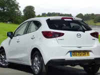 Begagnad Mazda 2 75 HK (55 kW) 2023 Halvkombi