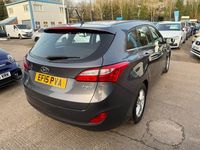 Used Hyundai i30 SE 110 HP (80 kW) 2015 Grey Estate