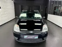 Usado Ford Fiesta Style 74 HP (54 kW) 2005 Preto Citadino