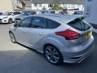 Used Ford Focus ST-Line 125 HP (91 kW) 2017 Silver Hatchback