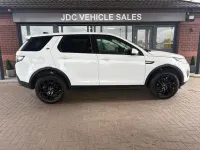 Used Land Rover Discovery Sport SE 180 HP (132 kW) 2018 White SUV