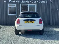 Usado Mini Cooper D Hatch 116 HP (85 kW) 2016 Branco Citadino