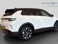 Used Vauxhall Grandland 154 kW (210 HP) 2025 White SUV
