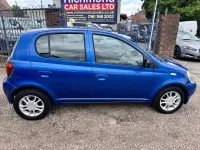 Used Toyota Yaris 67 HP (49 kW) 2003 Blue Hatchback