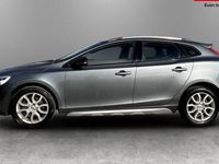 Used Volvo V40 Pro 152 HP (111 kW) 2019 Hatchback