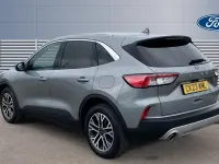 Usado Ford Kuga Titanium 150 HP (110 kW) 2023 Prateado SUV