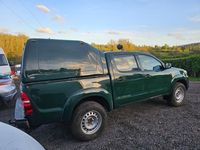 Used Toyota HiLux Active 144 HP (105 kW) 2015 Green Pickup