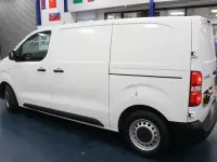 Gebraucht Peugeot Expert 95 PS (69 kW) 2018 Weiß Van