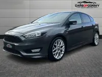 Usado Ford Focus ST-Line 120 HP (88 kW) 2017 Cinzento Citadino