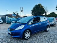 Begagnad Honda Jazz S 90 HK (66 kW) 2011 Blå Halvkombi