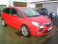 Second-hand Vauxhall Zafira SRi 170 CP (125 kW) 2014 Roșu Monovolum
