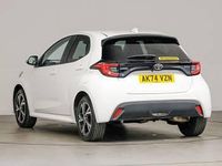 Used Toyota Yaris Hybrid Design 116 HP (85 kW) 2025 White Hatchback