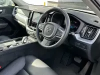 Used Volvo XC60 Momentum 197 HP (144 kW) 2021 SUV