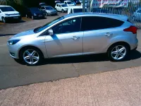 Used Ford Focus Zetec 120 HP (88 kW) 2016 Silver Hatchback