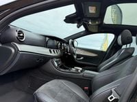 Begagnad Mercedes E220 AMG line 2016 Svart Kombi