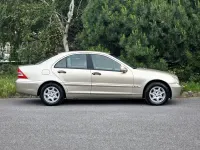 Used Mercedes C220 Classic 143 HP (105 kW) 2003 Beige Sedan