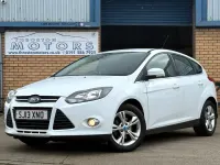 Used Ford Focus Zetec 2013 White Hatchback