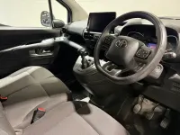 Used Toyota Proace 120 HP (88 kW) 2022 White MPV