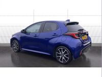 Used Toyota Yaris Hybrid 116 HP (85 kW) 2020 Blue Hatchback
